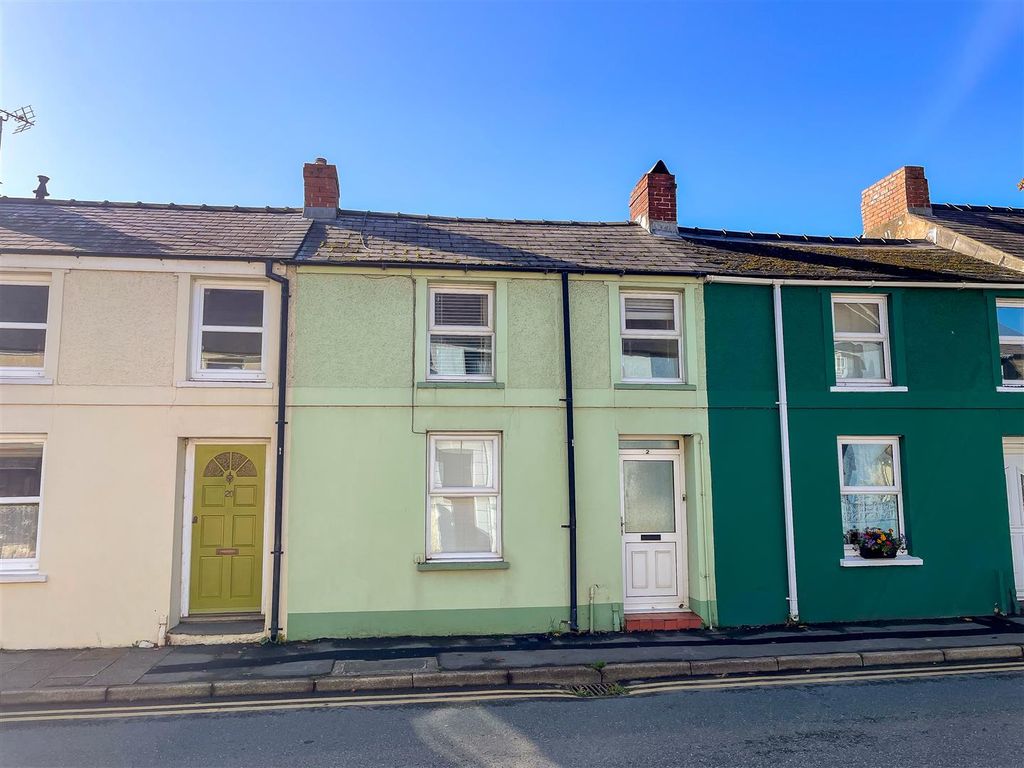 3 bed terraced house for sale in Albert Street, Haverfordwest SA61, £