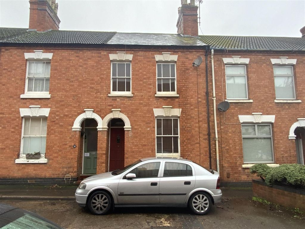 3 bed terraced house for sale in Bedford Street, Wolverton, Milton Keynes MK12 Zoopla