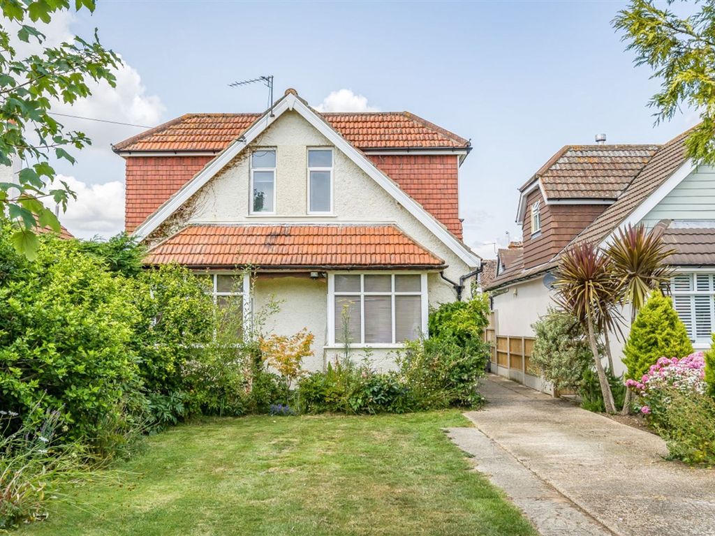 4 bed detached house for sale in Firs Avenue, Felpham PO22, £375,000 Zoopla