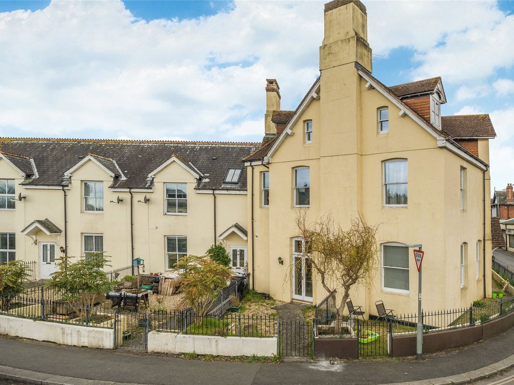 1 bed flat for sale in Dartmoor Court, Bovey Tracey, Newton Abbot
