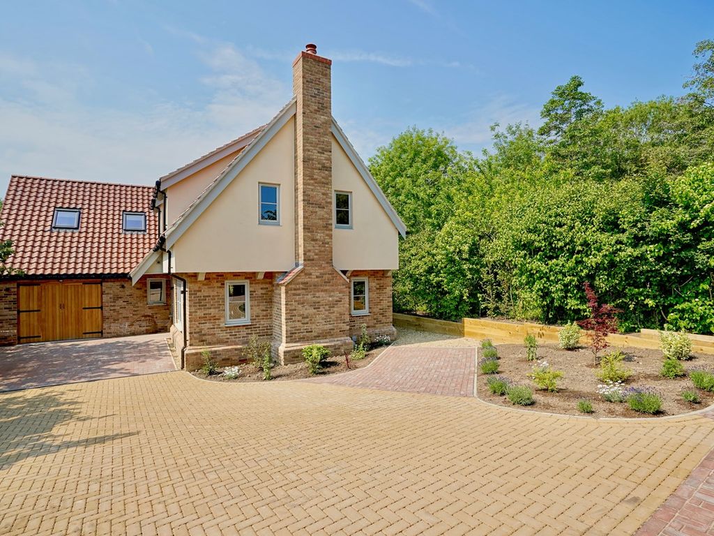 New home, 4 bed detached house for sale in High Street, Brington