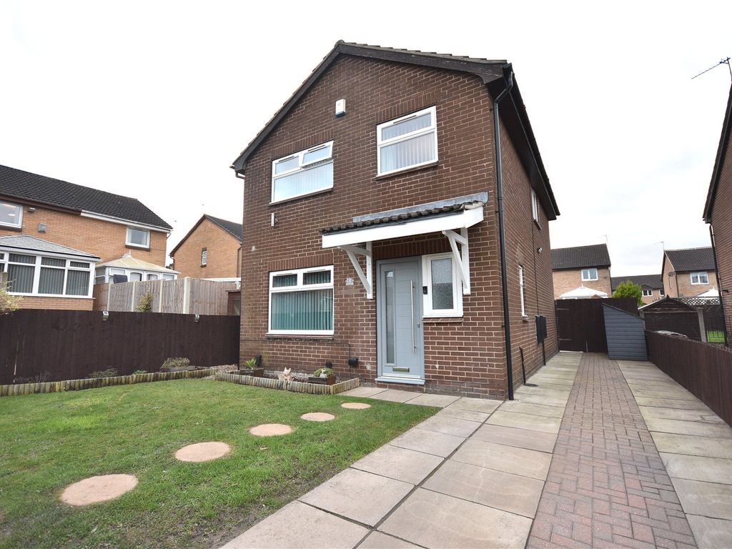 4 bed detached house for sale in Tenterden Way, Leeds, West Yorkshire
