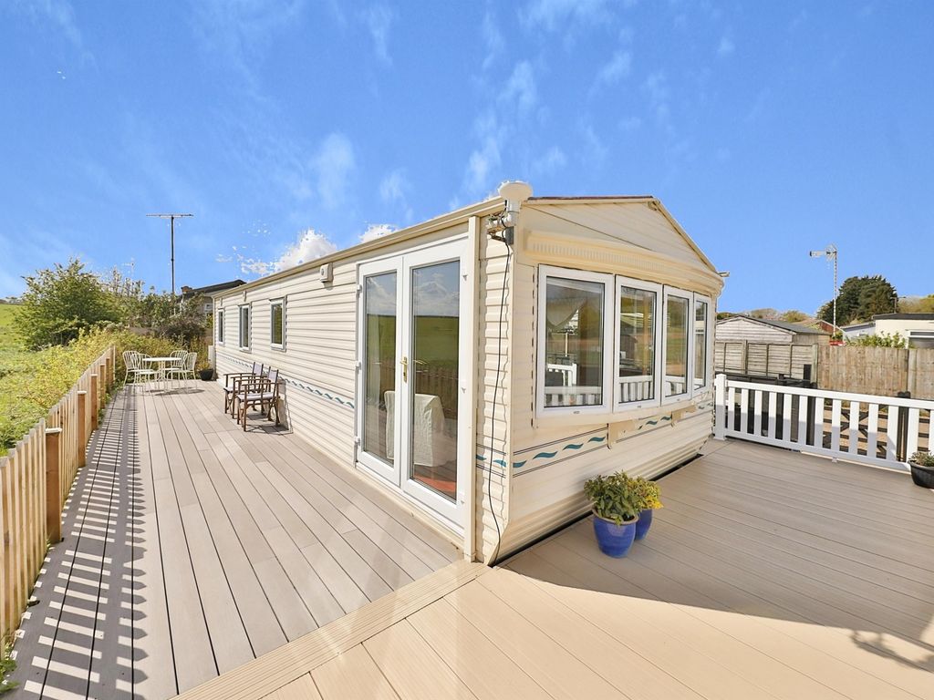 3 bed mobile/park home for sale in Green Lane Estate, Pudding Norton