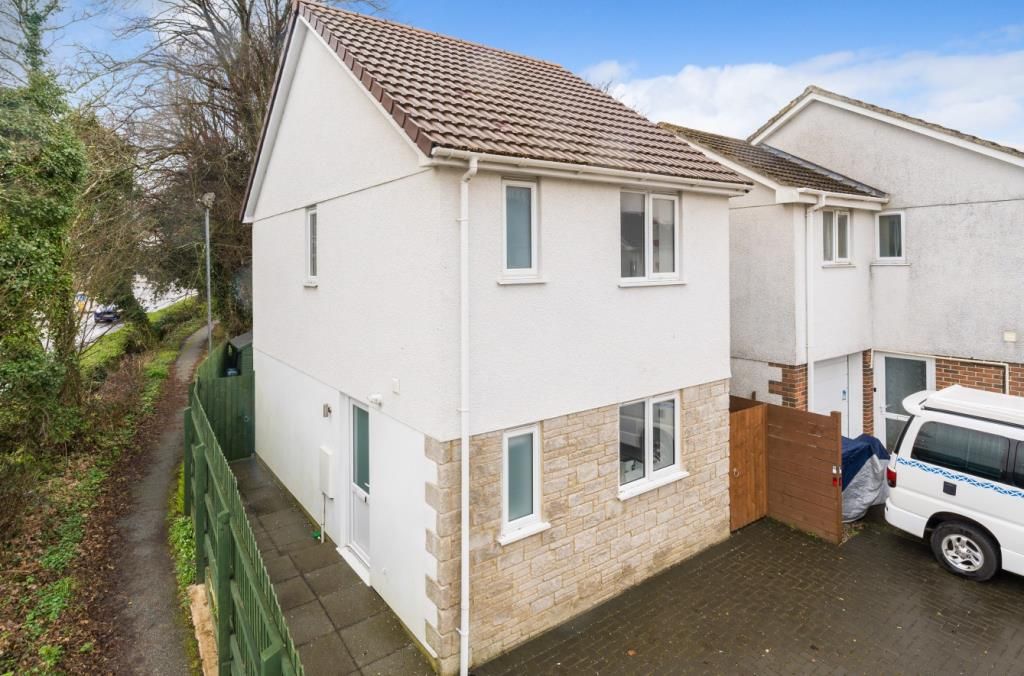2 bed detached house for sale in Coppice Gardens, Lanner Moor, Redruth