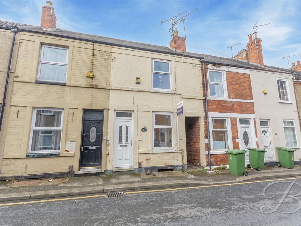 3 bed terraced house for sale in Gedling Street, Mansfield NG18 Zoopla