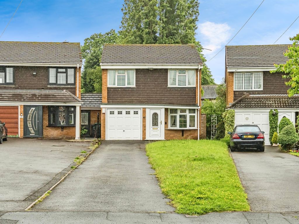 4 bed detached house for sale in Kenilworth Close, Tipton DY4, £270,000 Zoopla