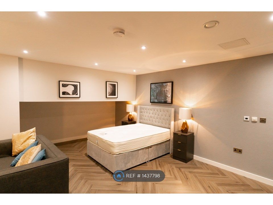 Studio to rent in Water Street, Liverpool L2 Zoopla