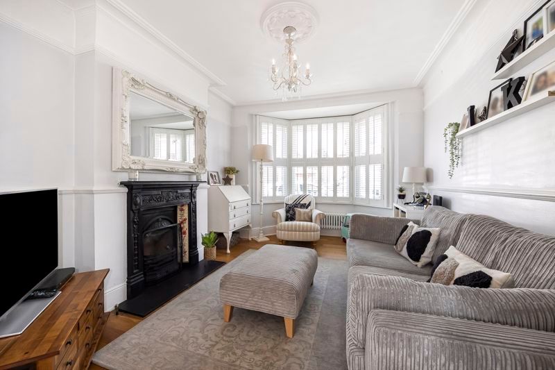 3 bed end terrace house for sale in Lincoln Road, Sidcup DA14, £575,000