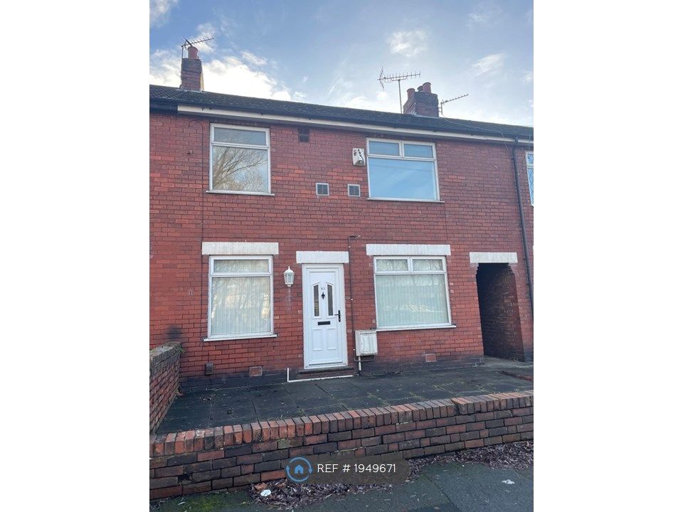 3 bed terraced house to rent in Catherine Street West, Denton