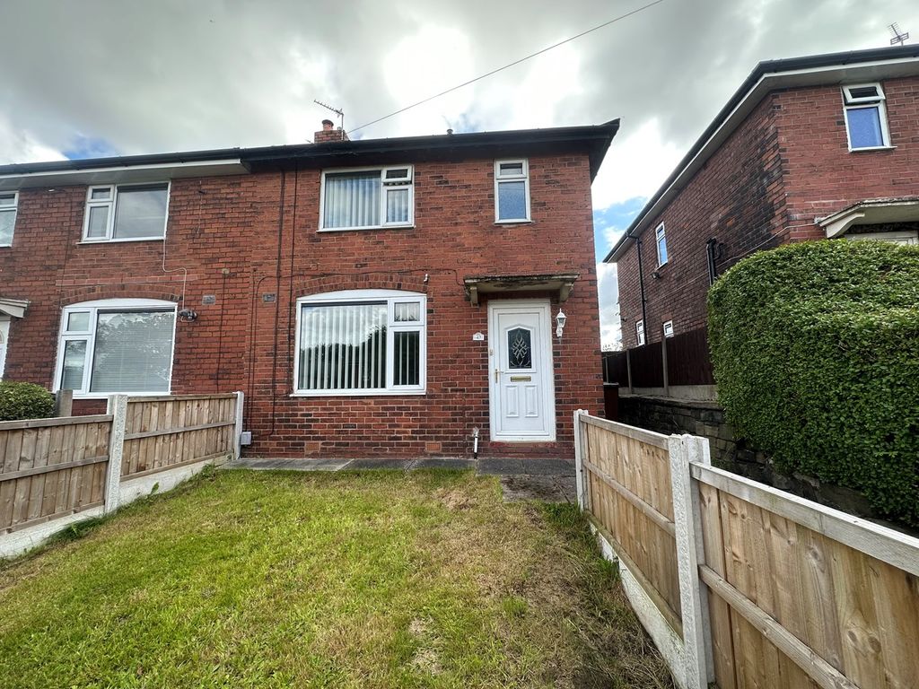 3 bed semidetached house for sale in Hawthorn Avenue, Radcliffe