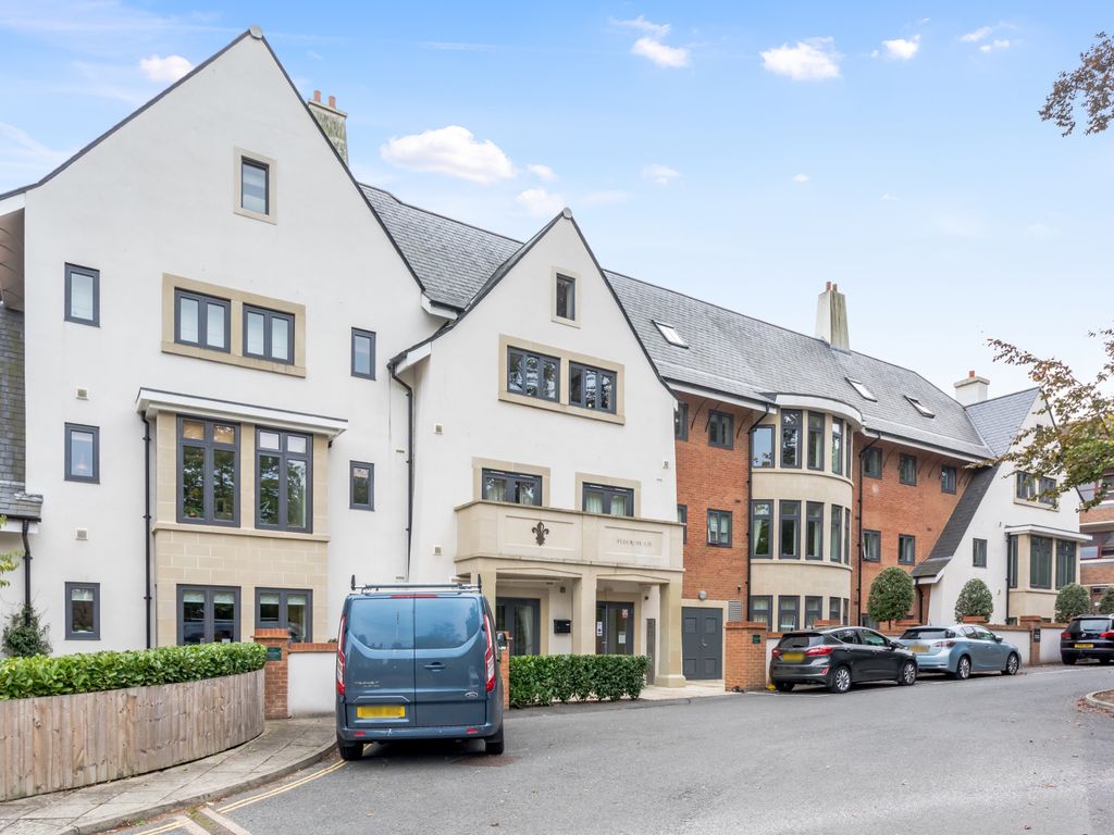 1 bed property for sale in Fleur De Lis, Bolnore Road, Haywards Heath