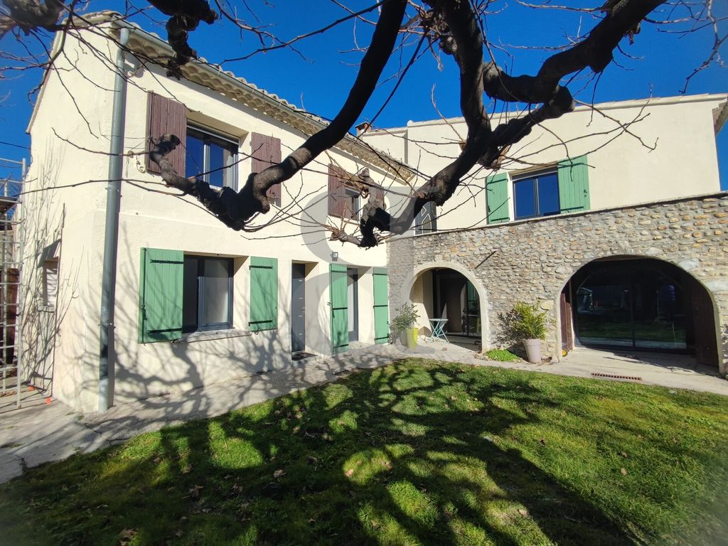 5 bed villa for sale in SainteCecileLesVignes, ProvenceAlpesCote D