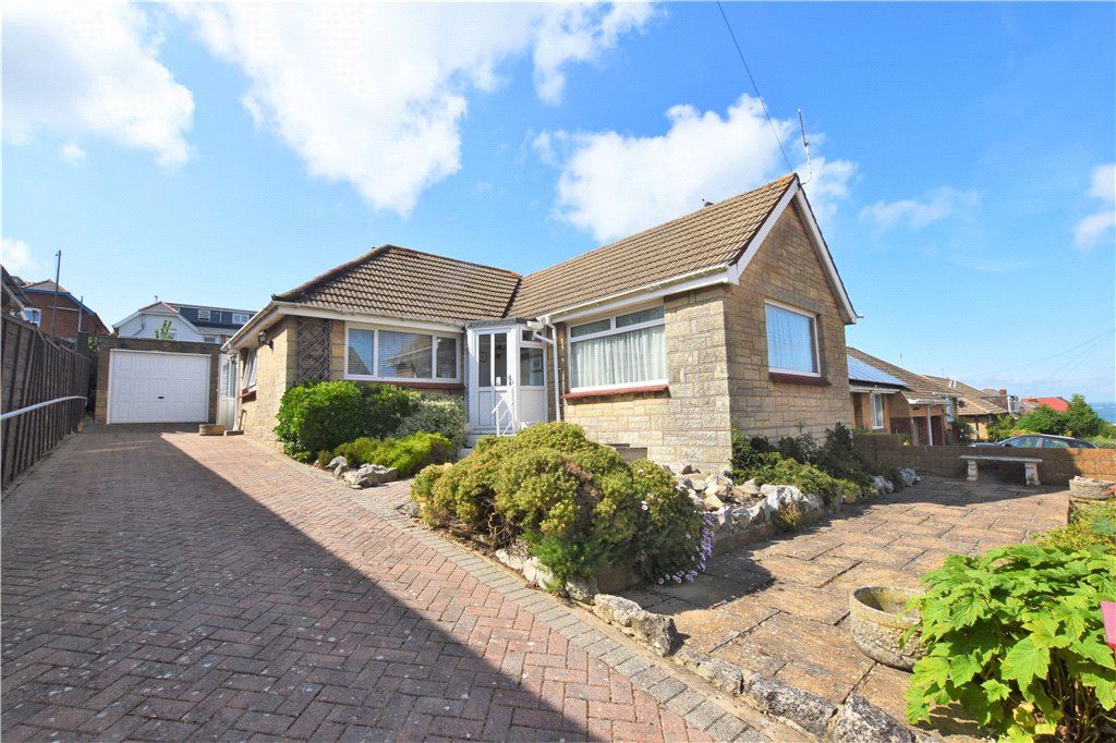 2 bed bungalow for sale in Alexandra Road, Cowes, Isle Of Wight PO31