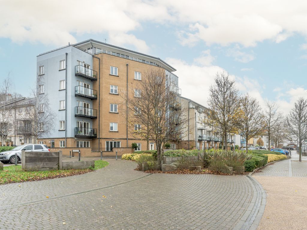 2 bed flat for sale in Lockside, Portishead, North Somerset BS20, £