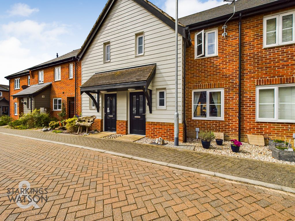 2 bed terraced house for sale in Potters Way, Poringland, Norwich NR14