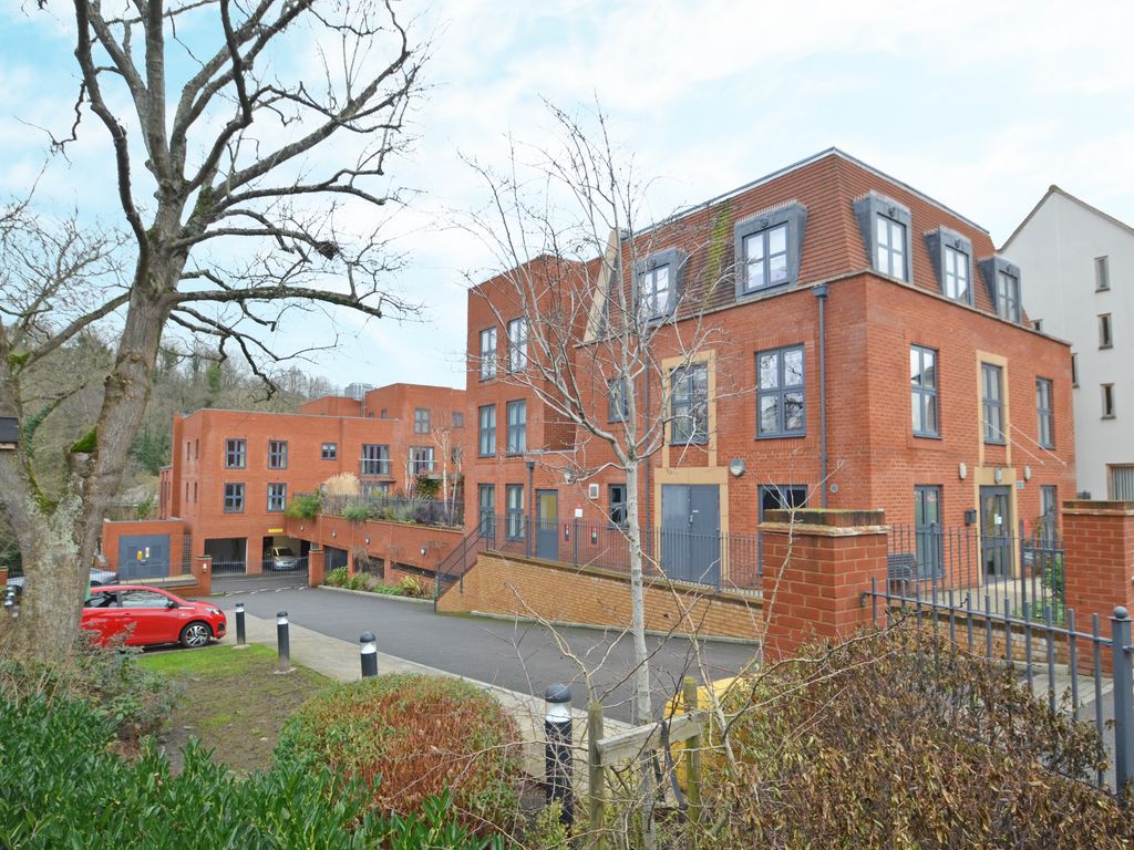 2 bed property for sale in Ockford Road, Godalming GU7 Zoopla