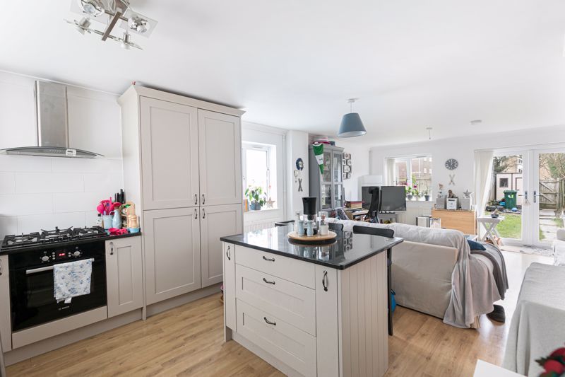 3 bed end terrace house for sale in Lancaster Close, Pound Hill