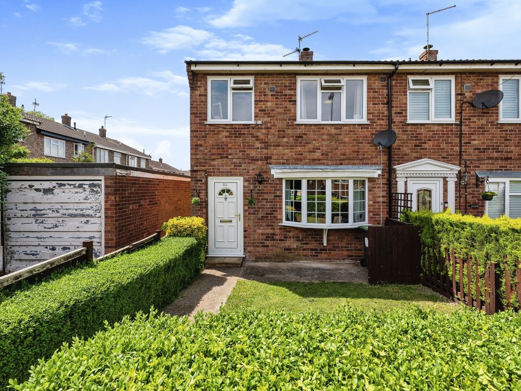 3 bed end terrace house for sale in Edmunds Road, Cranwell, Sleaford