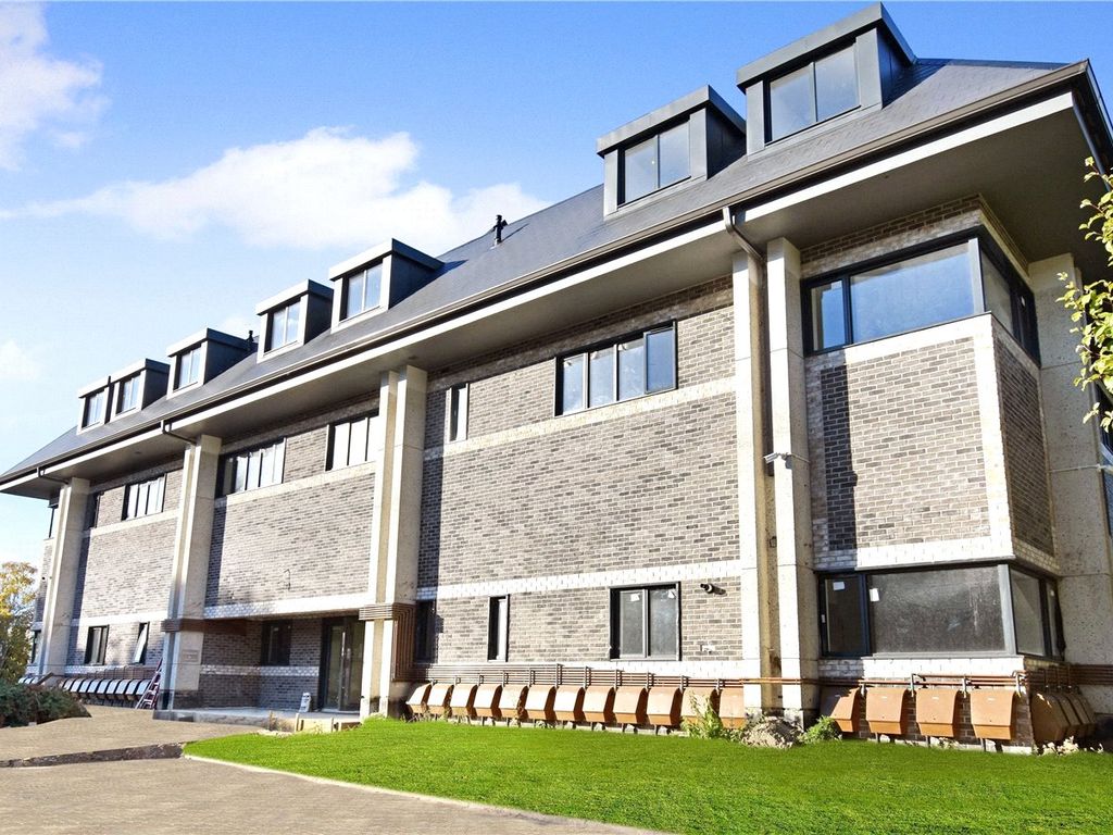 1 bed flat to rent in Emerald House, 236A London Road, Newbury