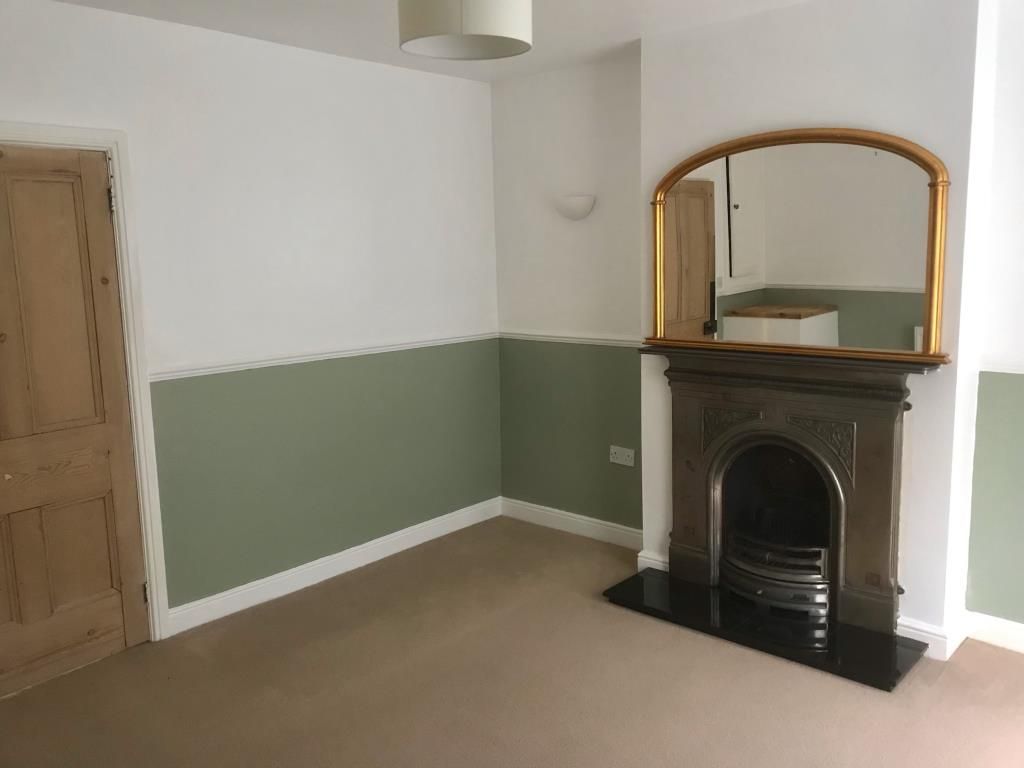 3 bed terraced house to rent in Leominster, Herefordshire HR6 Zoopla