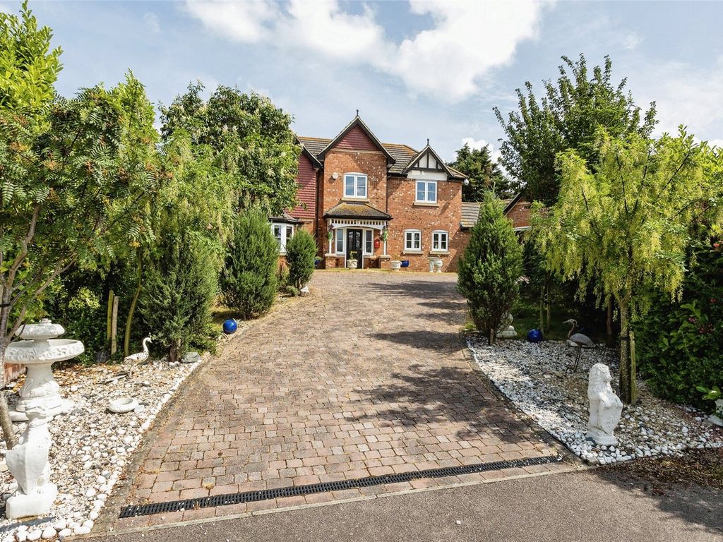 4 bed detached house for sale in Hustlings Drive, Eastchurch, Sheerness