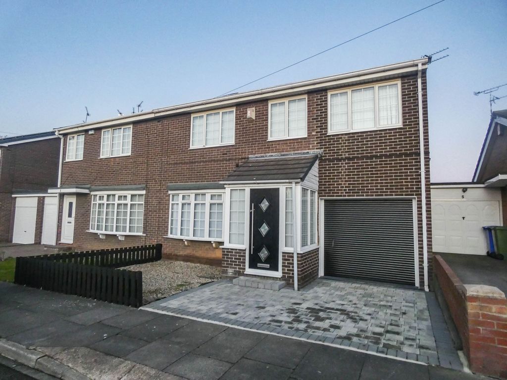 5 bed semidetached house for sale in Chester Grove, Blyth NE24 Zoopla