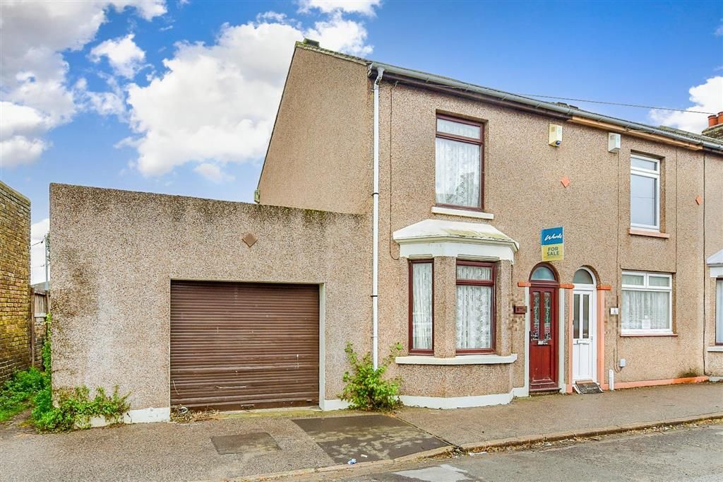 3 bed end terrace house for sale in Granville Road, Sheerness, Kent