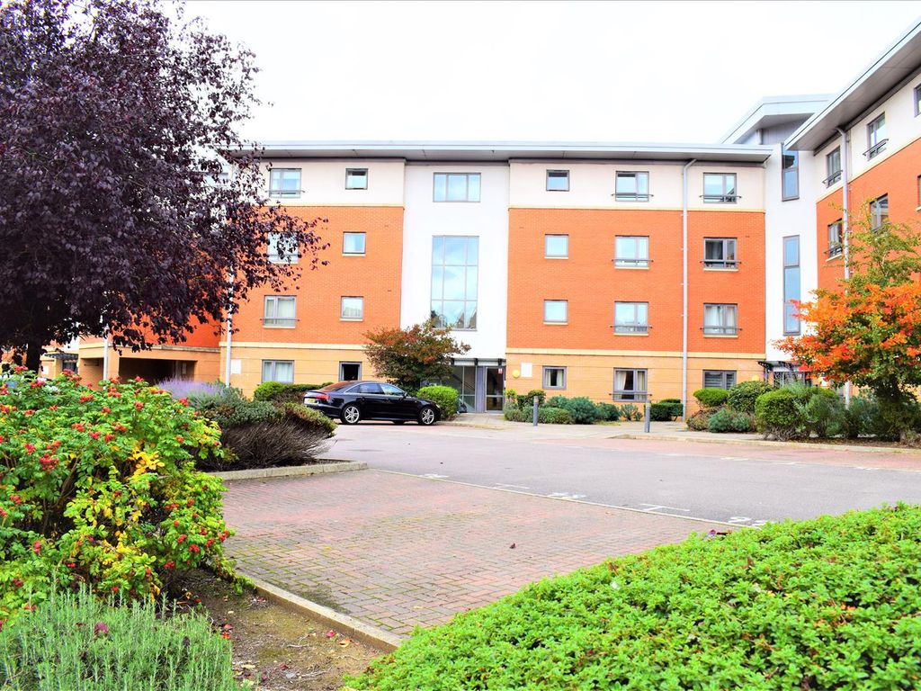 West Cotton Close, Northampton NN4  