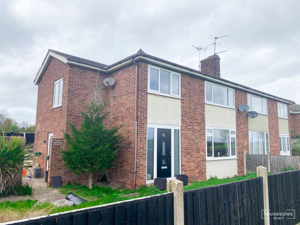 4 bed semidetached house for sale in Cavell Close Woodbeck, Retford