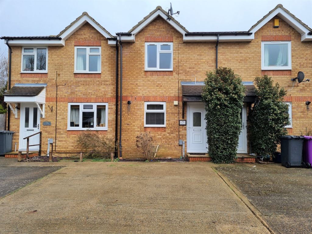 2 bed property to rent in Talisman Street, Hitchin SG4 Zoopla