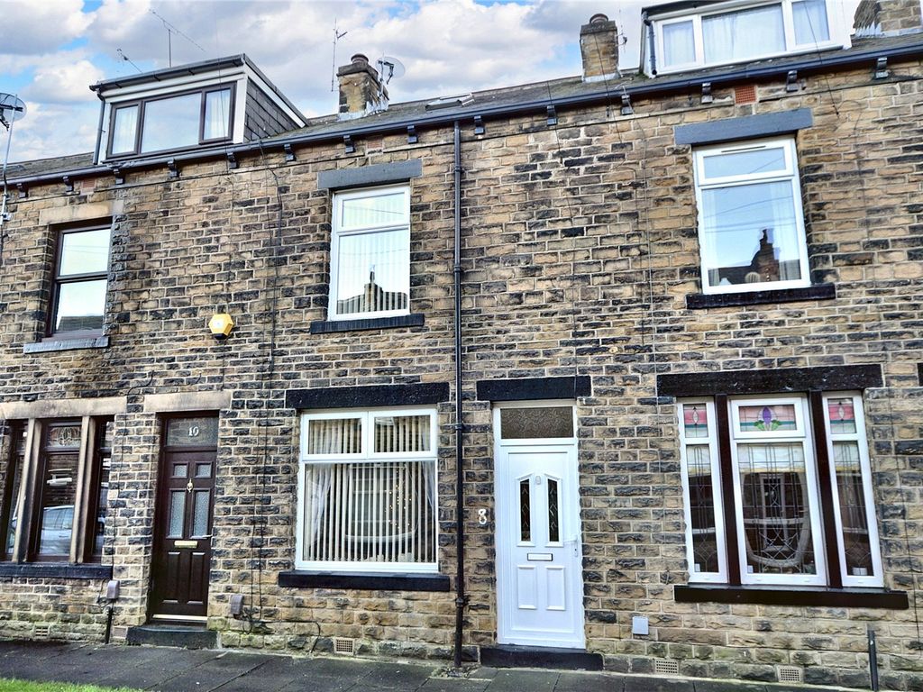 3 bed terraced house for sale in Oakroyd Terrace, Stanningley/Pudsey