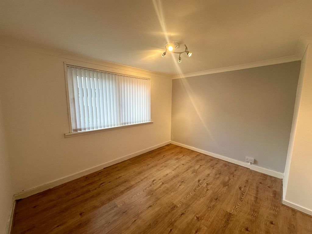 2 bed flat to rent in Wilson Street, Airdrie ML6, £550 pcm Zoopla