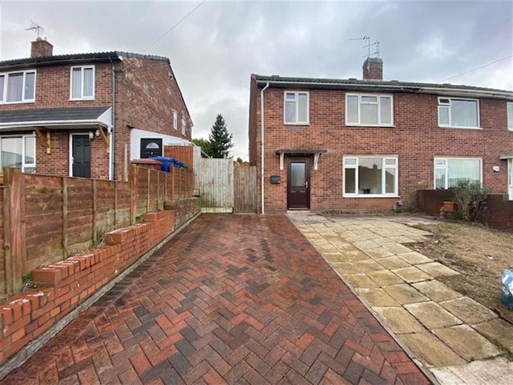 3 bed semidetached house to rent in Gorse Road, Brereton, Rugeley WS15
