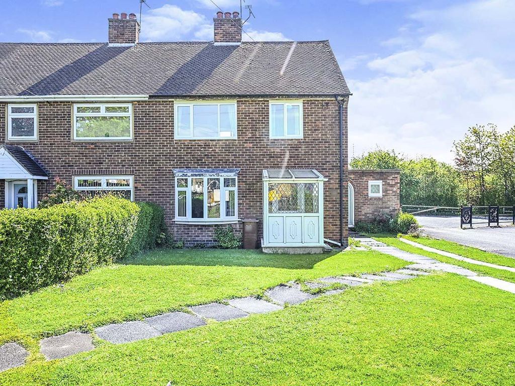 3 bed semidetached house for sale in The Crescent, Stanley Common