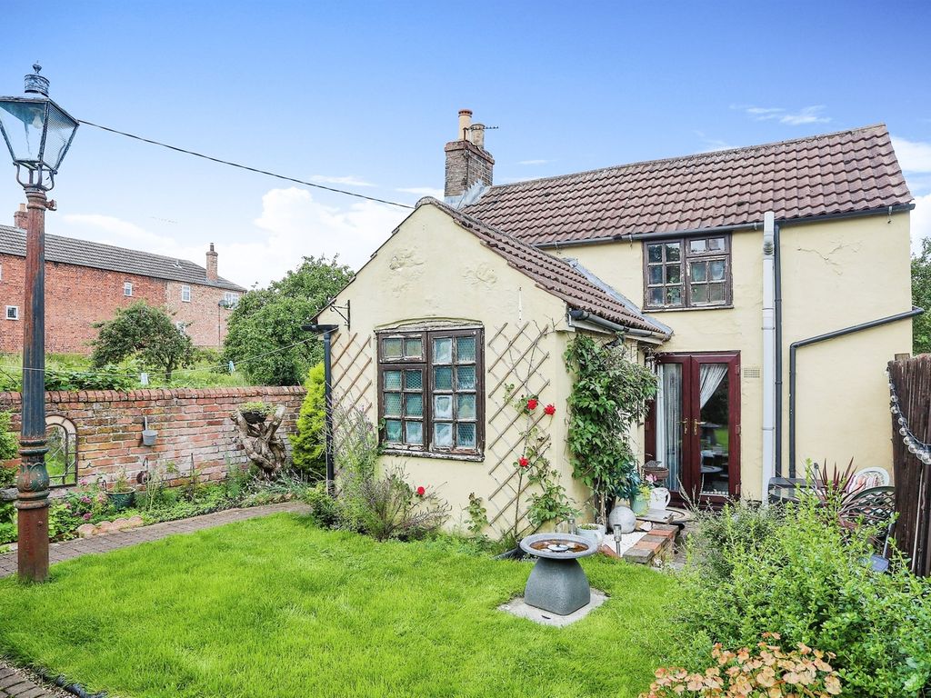 2 bed property for sale in Main Street, Holwell, Melton Mowbray LE14