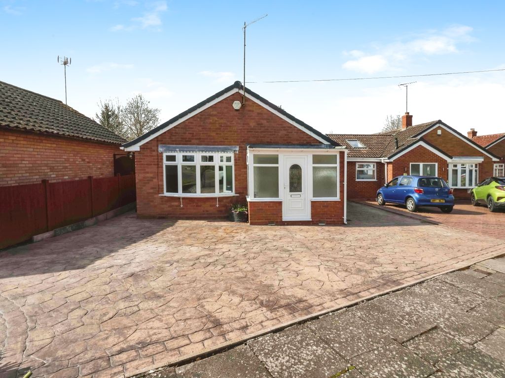2 bed bungalow for sale in Longhurst Croft, Birmingham, West Midlands