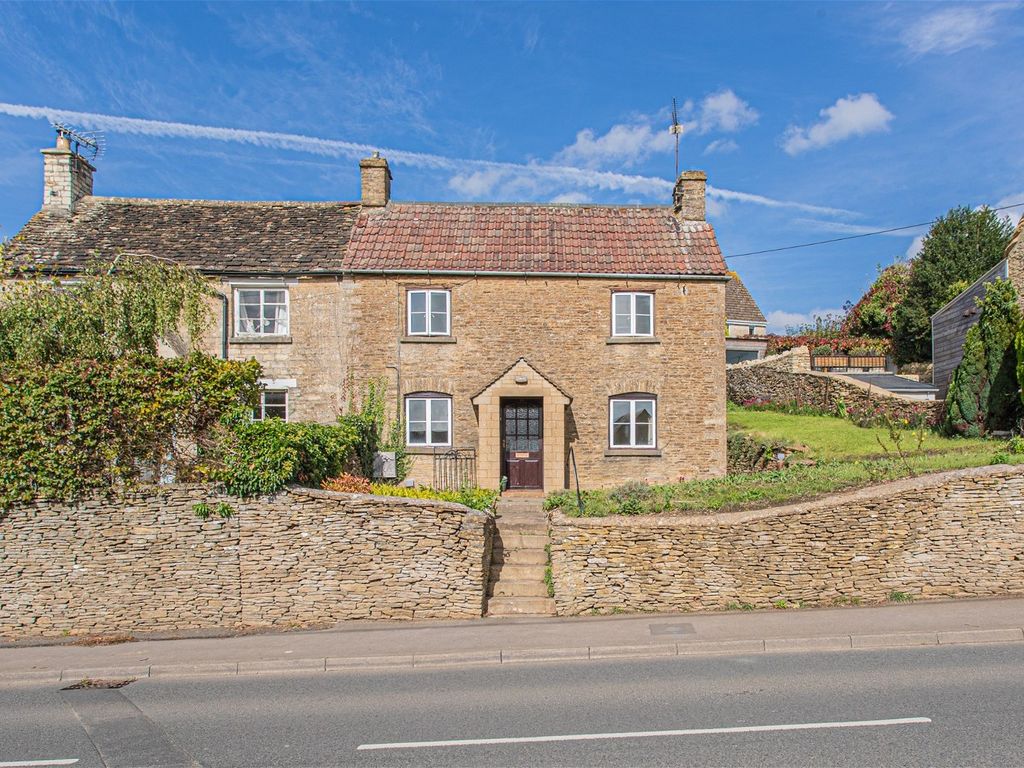 2 bed semidetached house for sale in Charlton Road, Tetbury GL8, £