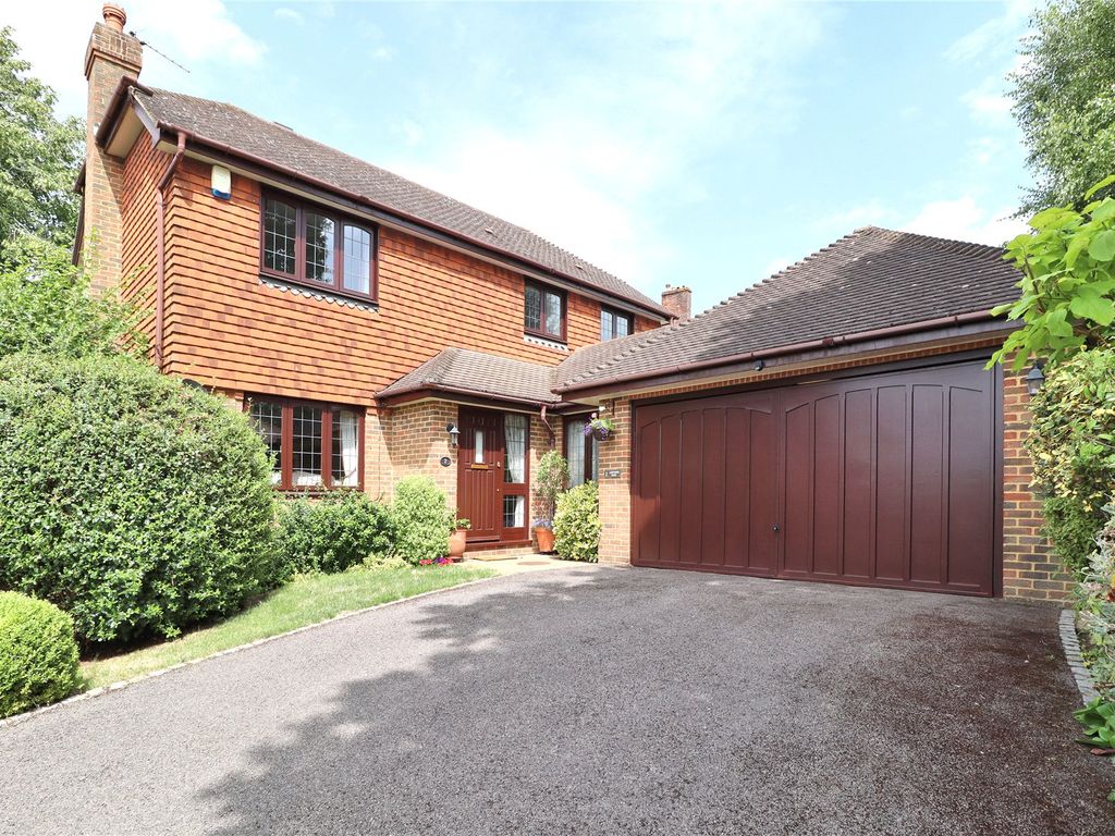 4 bed detached house for sale in Woking, Surrey GU22, £950,000 Zoopla