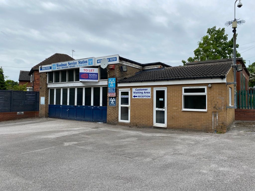 Retail premises to let in Woodman Service Station, Warren Vale Road