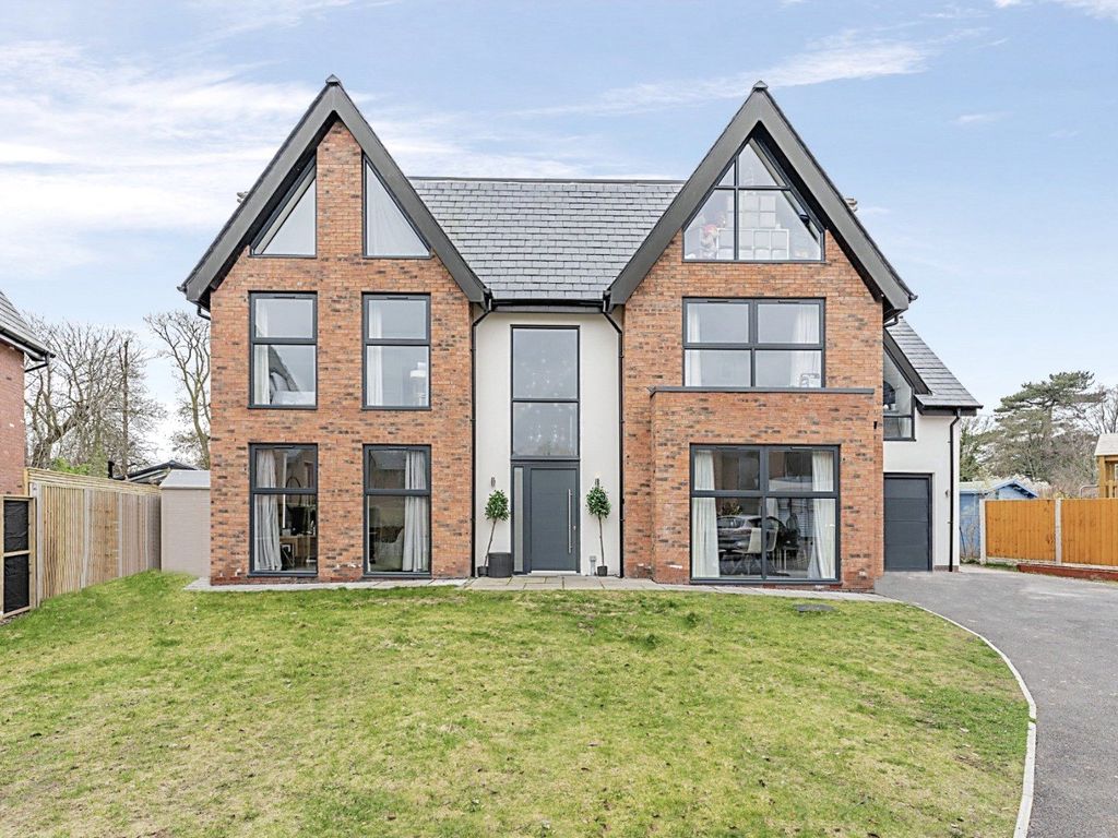 7 bed detached house for sale in Holmewood Mews, Willaston, Neston