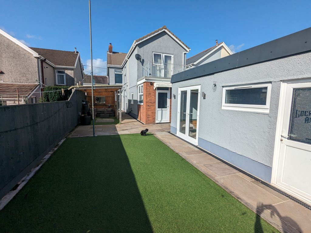 4 bed detached house for sale in Margaret Street, Ammanford SA18, £