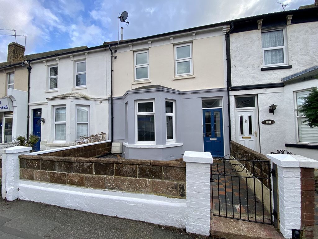 3 bed terraced house for sale in Seaside, Eastbourne, East Sussex BN22, £310,000 Zoopla