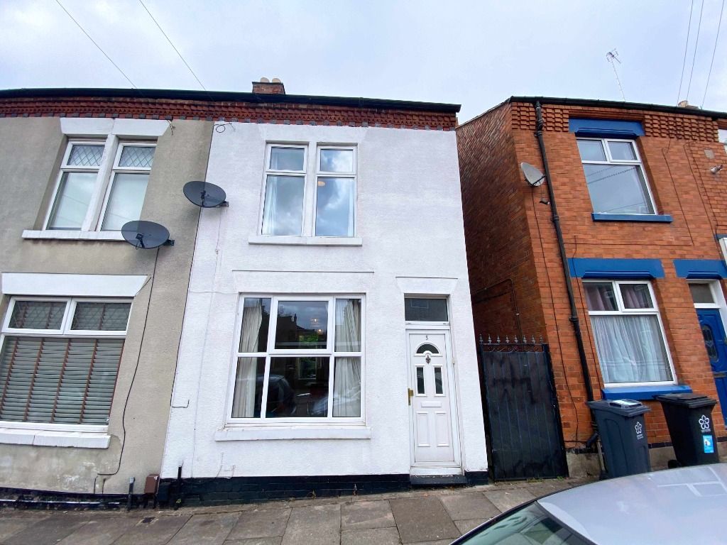 2 bed terraced house for sale in Fleetwood Road, Clarendon Park