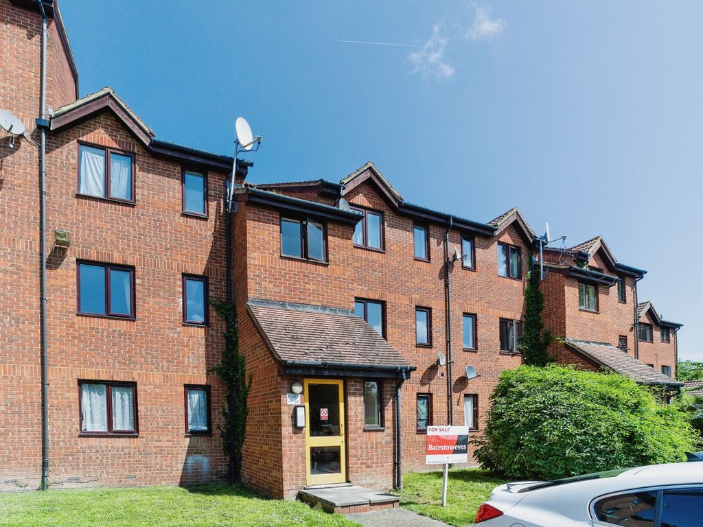 1 bed flat to rent in Porter Close, Grays RM20 Zoopla