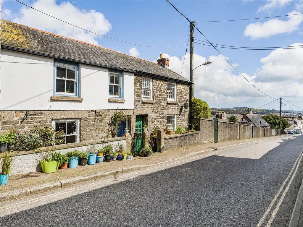 3 bed property for sale in Helston Road, Penryn TR10 Zoopla