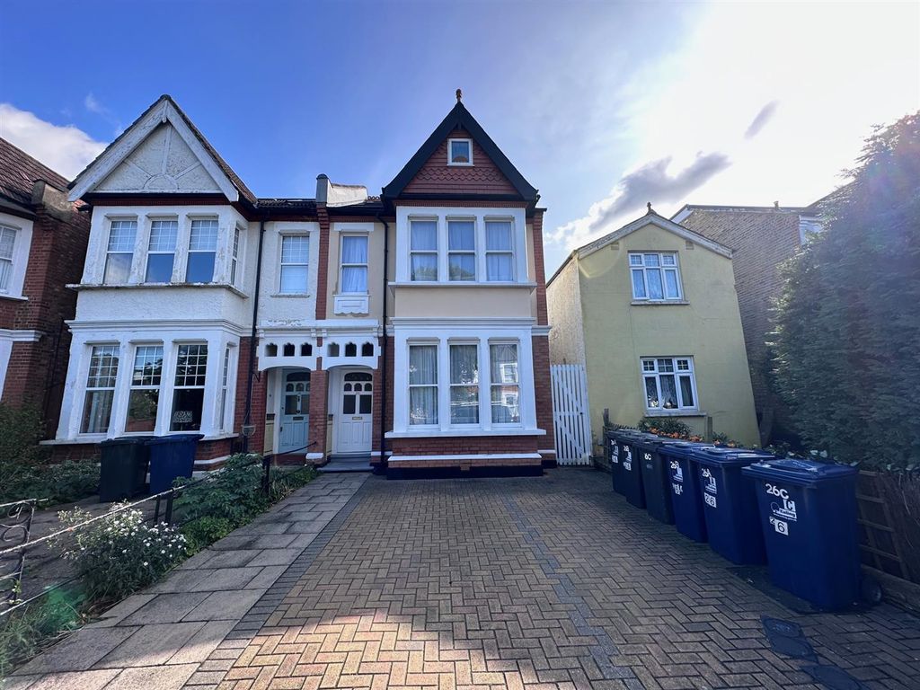 2 bed flat to rent in Sherborne Gardens, London W13, £2,450 pcm Zoopla