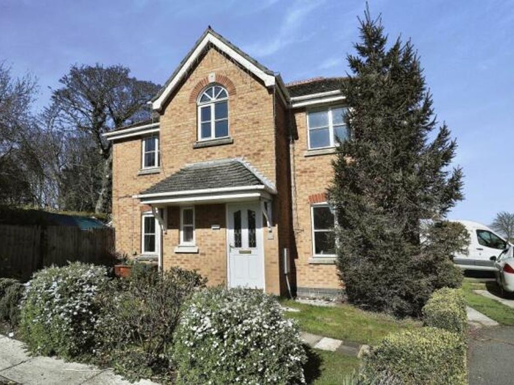 4 bed detached house to rent in Elm Park Drive, Ainsdale PR8, £1,300