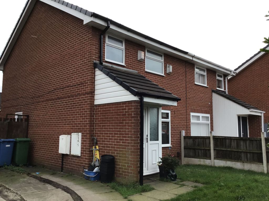 3 bed semidetached house for sale in Finch Lea Drive, Dovecot