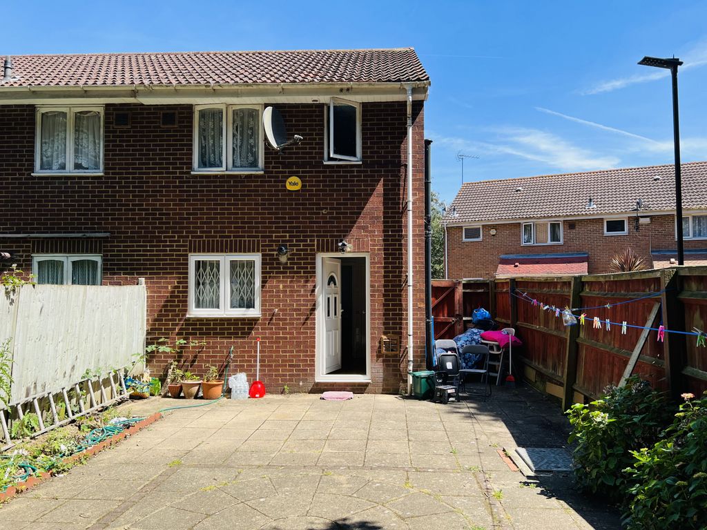 Wraysbury Close, Hounslow TW4  