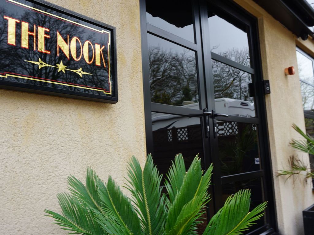 4 bed semidetached bungalow for sale in Pean Hill, Whitstable CT5, £